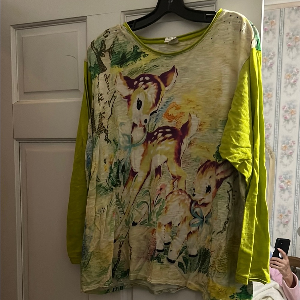 Magnolia Pearl Green Long Sleeve Tee with Artistic Print